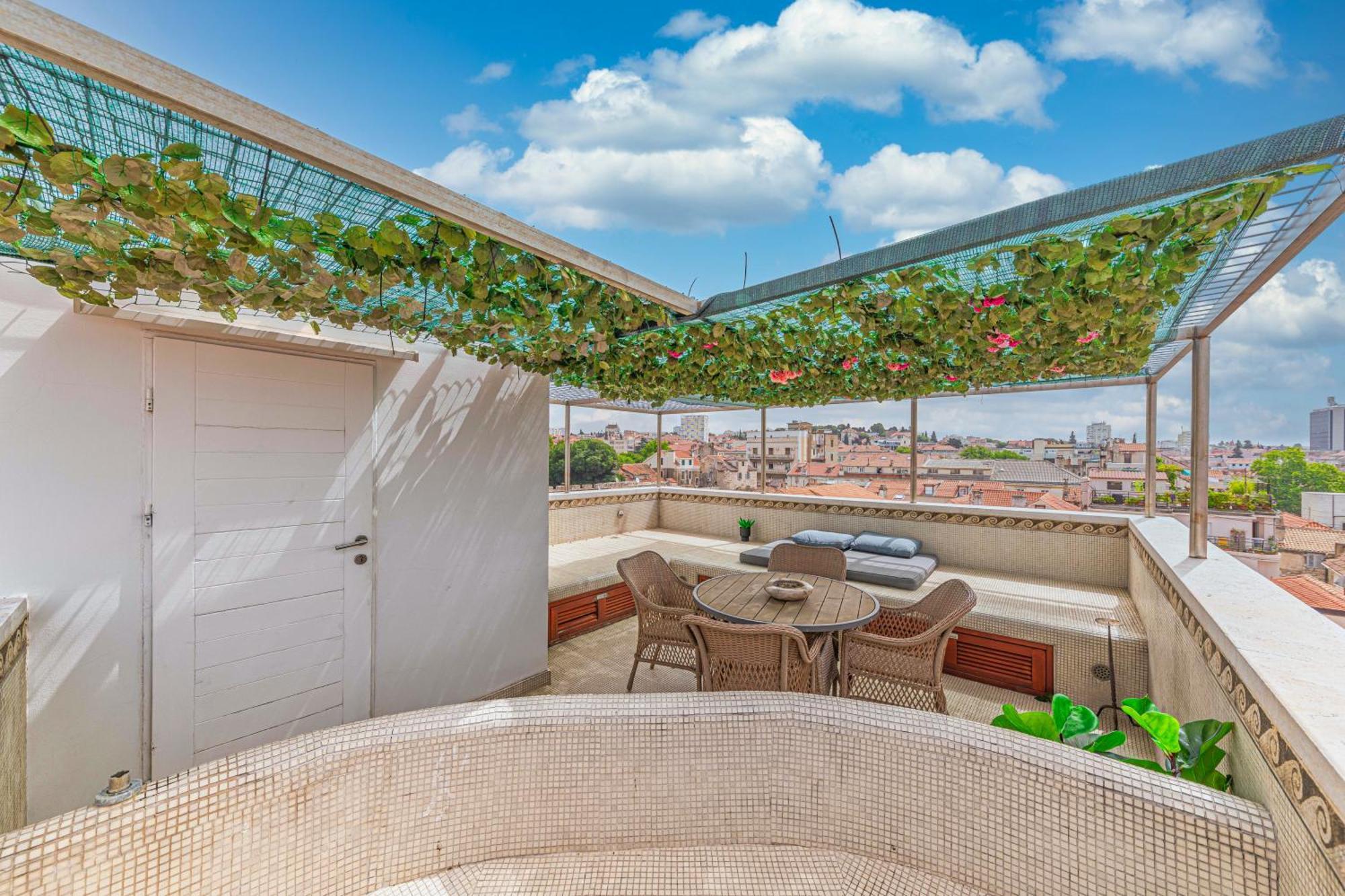 Augubio Penthouse Apartman Split Kültér fotó